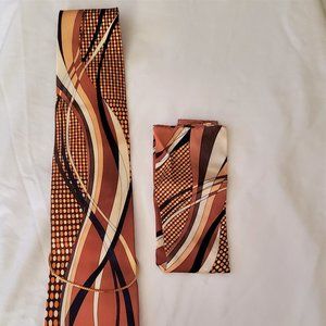 Stacy Adams Men Tie & Hanky set,Brown/Gold.white w/chain